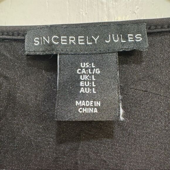 Sincerely Jules Black Ruched Long Sleeve Top – Size Large - Picture 3 of 4